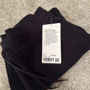 Lululemon jogging pants